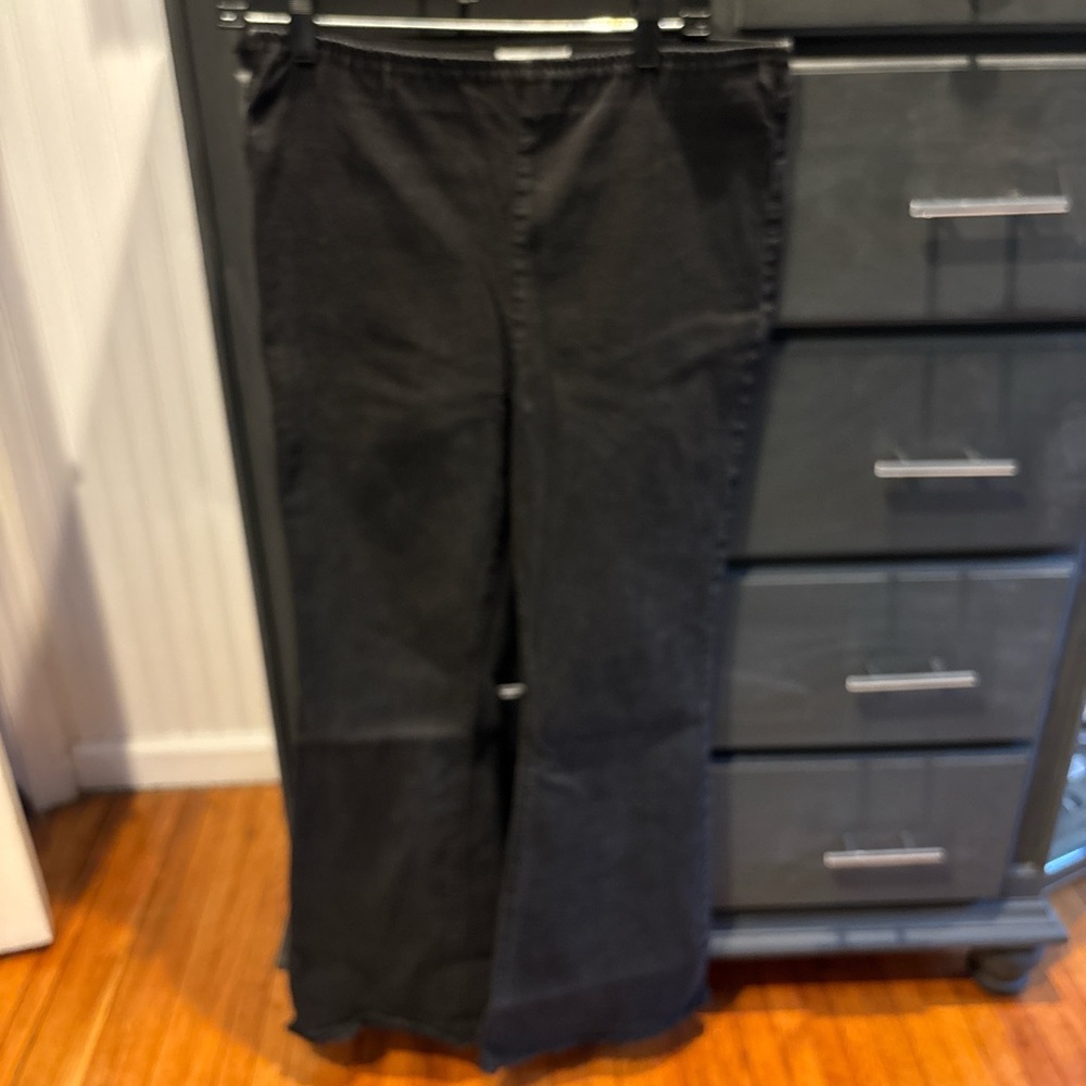 Black Wide-Leg flared jeans